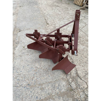 Плуг трехкорпусный к минитрактору (без опорного колеса) РАСПРОДАЖА!!