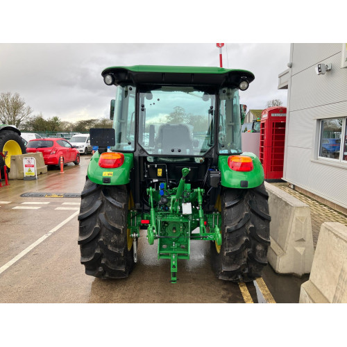 Трактор дизельный John Deere 5075E 4WD CAB (кабина с отоплением и кондиционером)