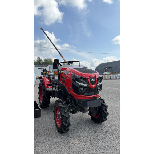 Минитрактор дизельный Mahindra OJA 2121 4WD с двигателем Yanmar
