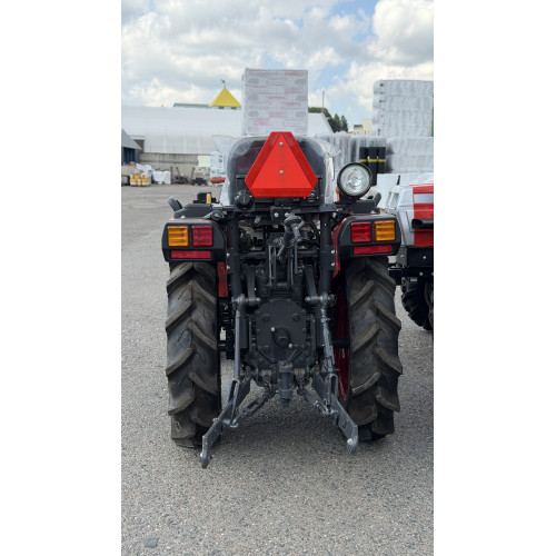 Минитрактор дизельный Mahindra OJA 2121 4WD с двигателем Yanmar
